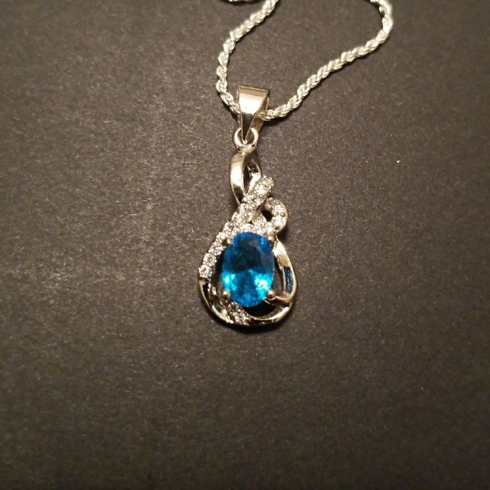 2CTW Genuine Oval Pendant.